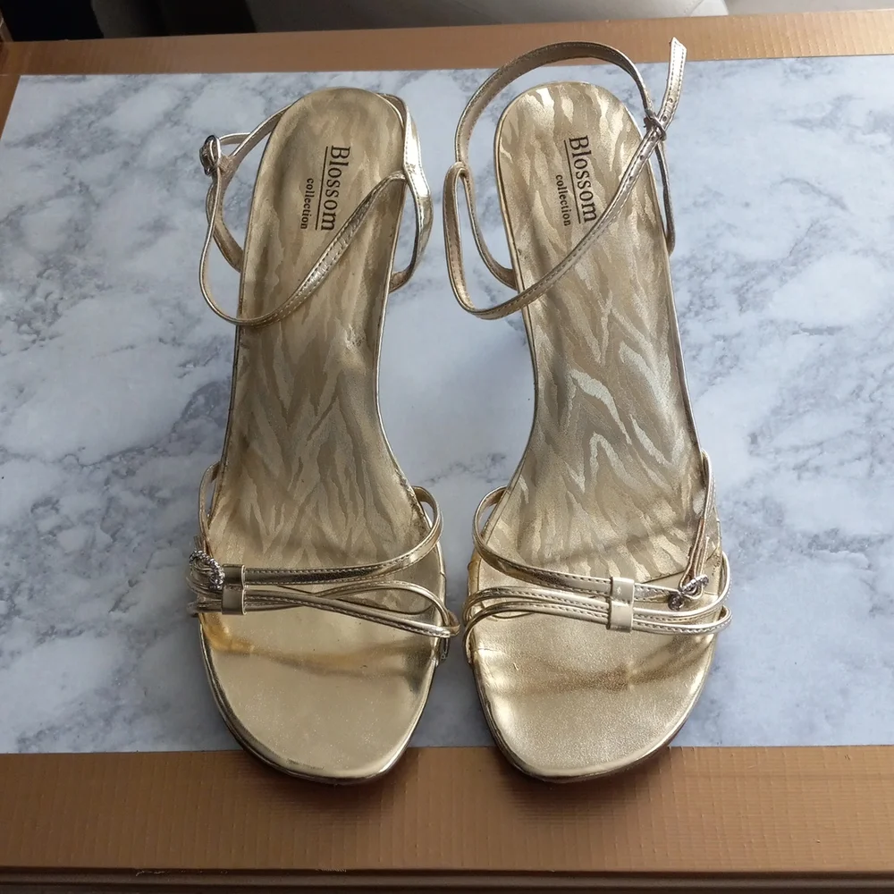 Heels - Picture 1 of 4